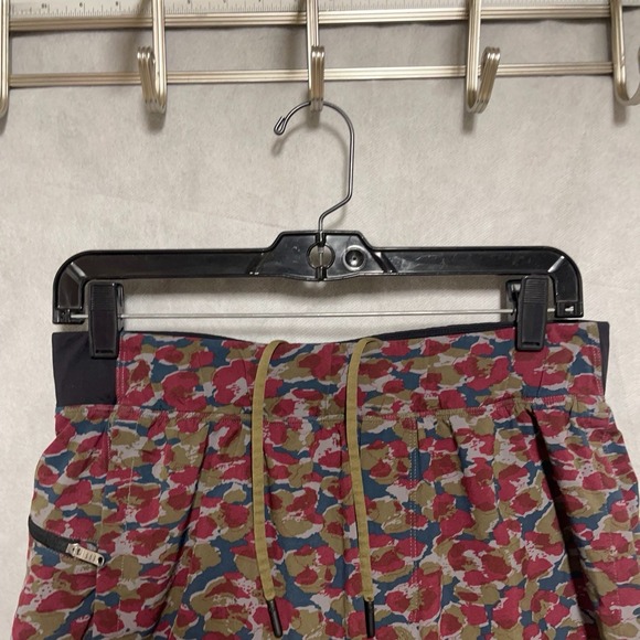 lululemon athletica Other - Lululemon Shorts Men 30X9 Active Performance‎ Floral Drawstrings Packable Camo M